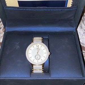 Chic ivory Porsamo Bleu watch.